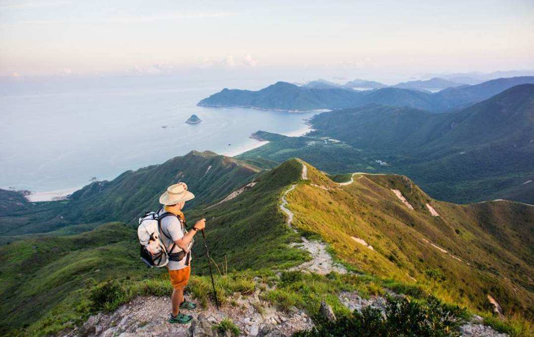 企業(yè)團(tuán)建去哪兒玩呢？戶外徒步主題團(tuán)建